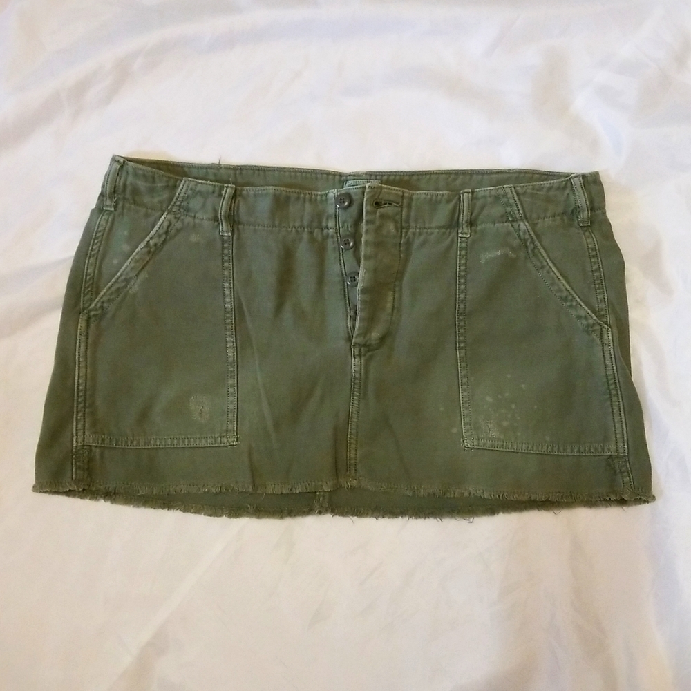 Ametican Eagle Outfitters army green distress Mini skirt sz 12